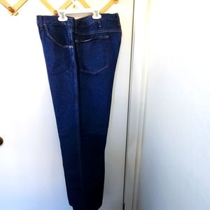 🍬3/$45 Rustler 42x30 blue jeans used good condition!